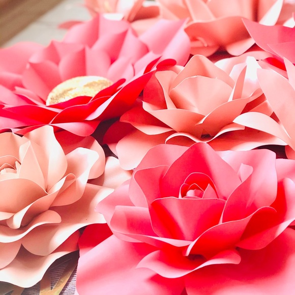 Paper Flower Set - Picture 9 of 10